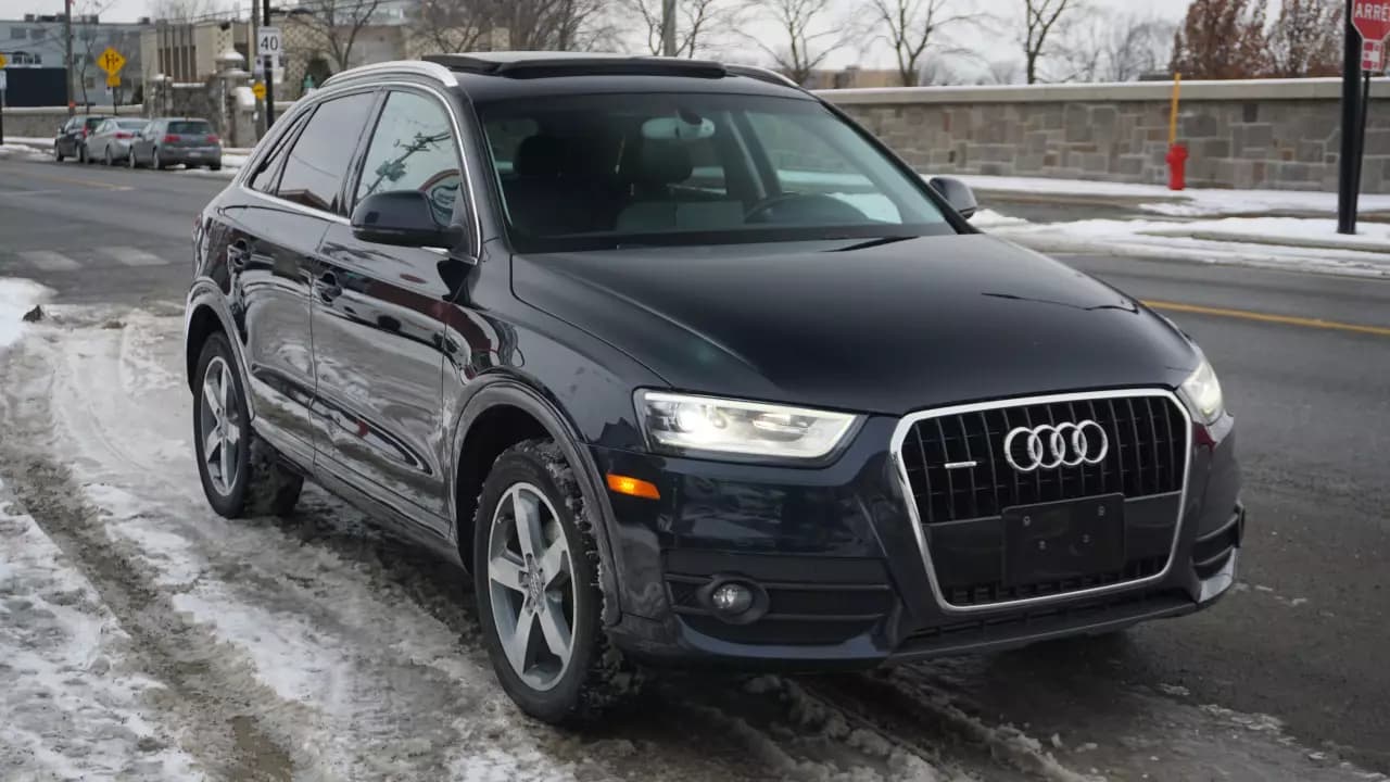AUDI Q3 Premium Plus 2015https://cdn.drivegood.com/63aBP3N7QBb4d7qz9RNDUvXlPfBA05ClZdoiOjvG.webp