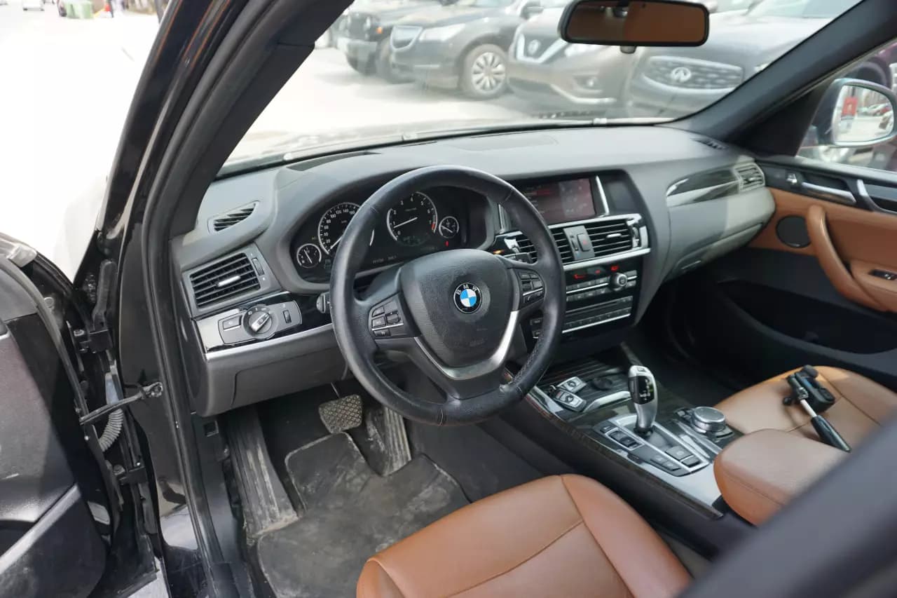 BMW X3 xDrive28i 2016https://cdn.drivegood.com/6eDEnbH6XQD4BwxIhfcY6Yg79u782D17Osag9GxW.webp
