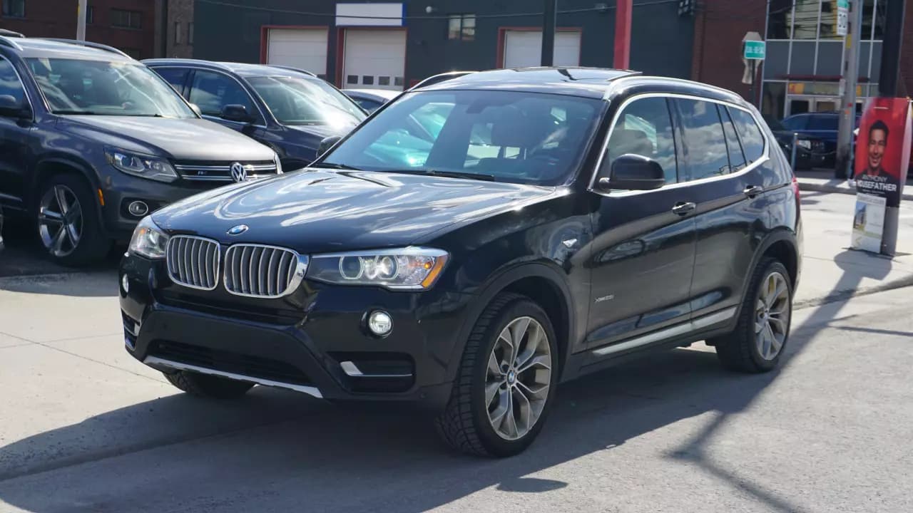 BMW X3 xDrive28i 2016https://cdn.drivegood.com/9QdlUYuxLZHSGU2PxFmHJwooBx5EN4EPhnbD7xNa.webp