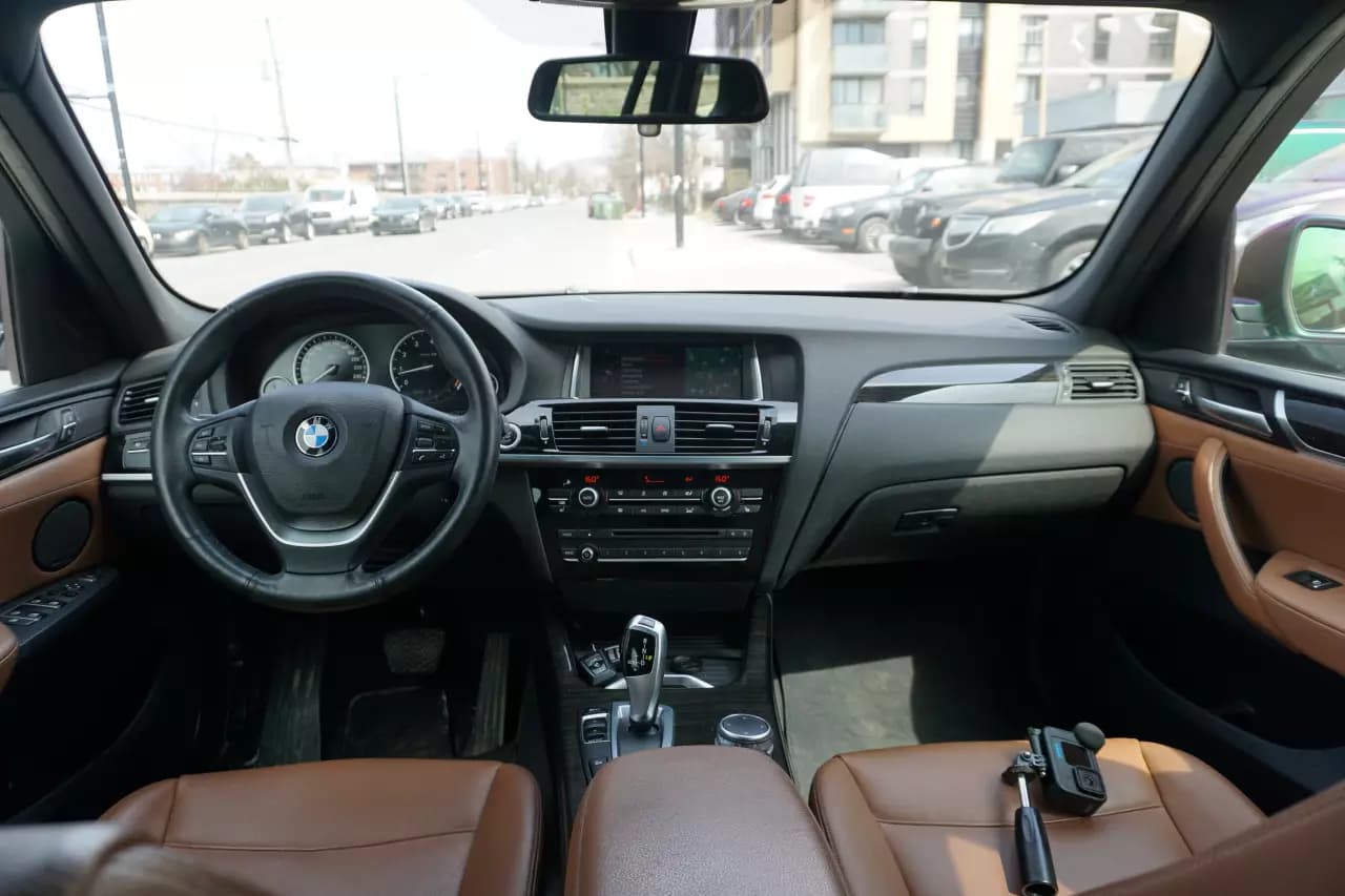BMW X3 xDrive28i 2016https://cdn.drivegood.com/APfTsmoHRTZ5fzKV5ZfB2BWlIk2vBswMoCCUC4ro.webp