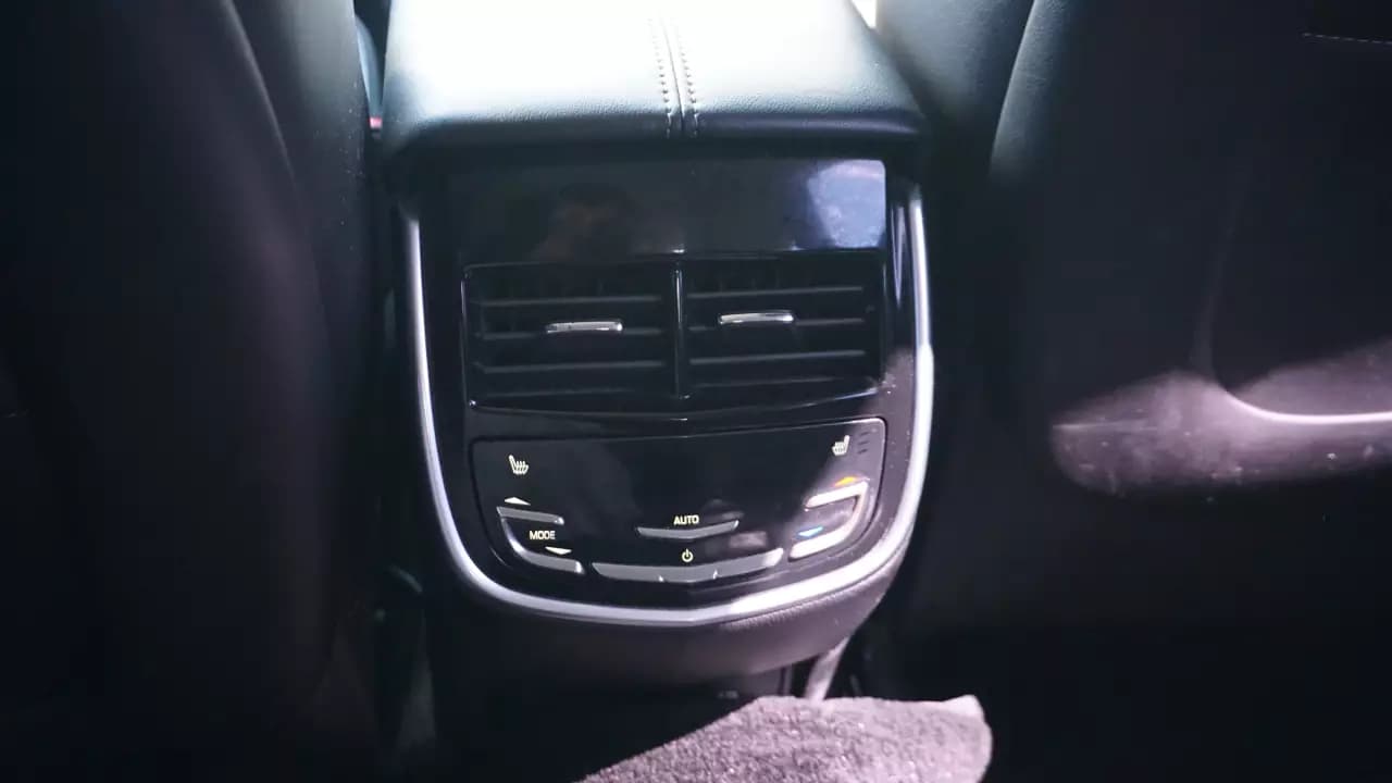 CADILLAC XTS Limousine 2016https://cdn.drivegood.com/BKd9D9IPRhuelSIBrTH1lzNJMbYKf8zIPPmRhuQg.webp