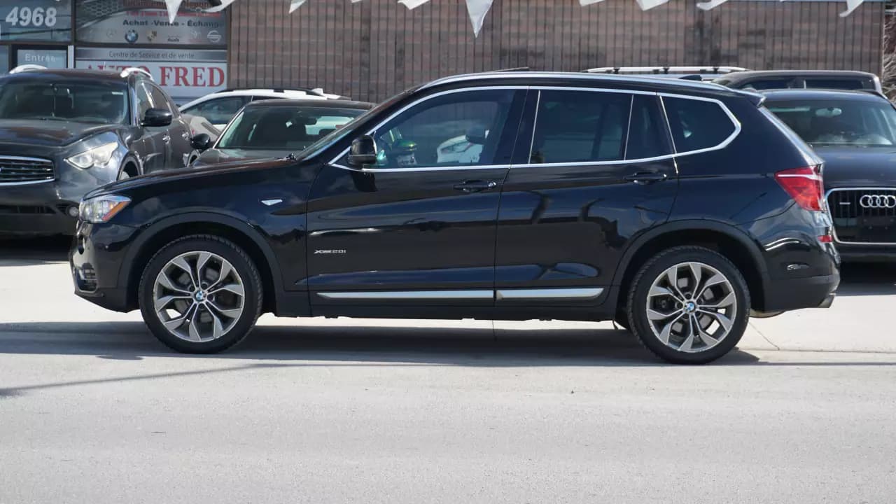 BMW X3 xDrive28i 2016https://cdn.drivegood.com/CzPEXYNQOSxLdD614xEyA7S6wSuF65jmMSj0IWYB.webp
