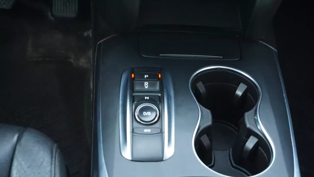 ACURA MDX AcuraWatch Plus 2016https://cdn.drivegood.com/FMkDtYGBw1F8nWjQ66qFKux9h8mIMJy85xMUZpSa.webp