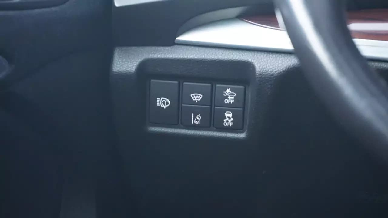 ACURA MDX AcuraWatch Plus 2016https://cdn.drivegood.com/GzBQ0KDFUHtfoV0ShZYniWdthZZKnOHaDTtu9qnu.webp