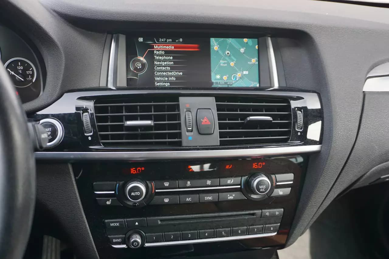 BMW X3 xDrive28i 2016https://cdn.drivegood.com/KoIuDHOFoNkwoi9UhhpDO35LXRfRyHhgKPvJKN67.webp