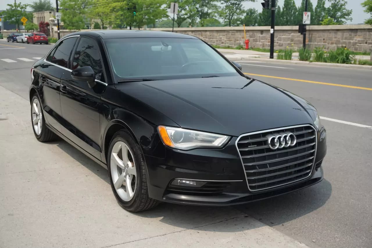 AUDI A3 2.0 Premium 2016https://cdn.drivegood.com/lLSEElvHjZoWd0cgeAWx5BNqOw2iEuvkm4mUbKii.webp