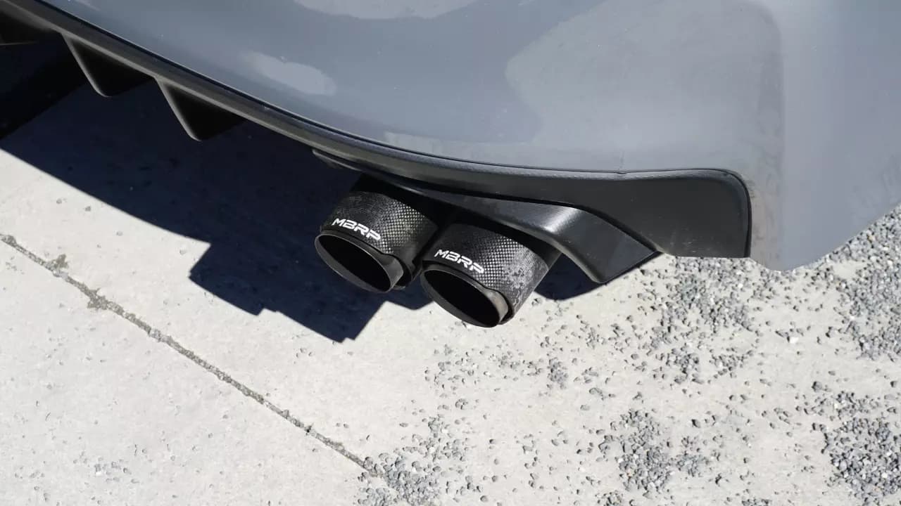SUBARU WRX  2016https://cdn.drivegood.com/mWiI9gNnlzt1t6EagRbqUvk9Cz5ljgj0YJabhlCN.webp