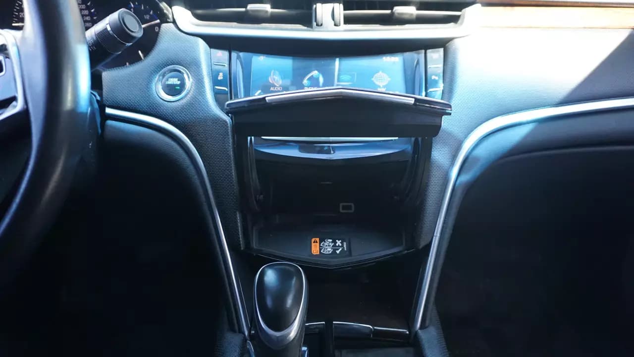 CADILLAC XTS Limousine 2016https://cdn.drivegood.com/xwmh9cpgexlYac0xTj1gFm1c3lSCPbj14fE8Yumh.webp