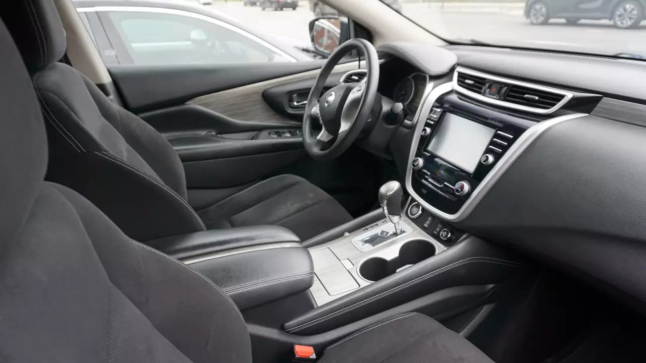 NISSAN Murano S 2015https://cdn.drivegood.com/yNe5LXGN7RFMeEIJey9ZhbtMKmsH95YZhrMSjnXe.webp