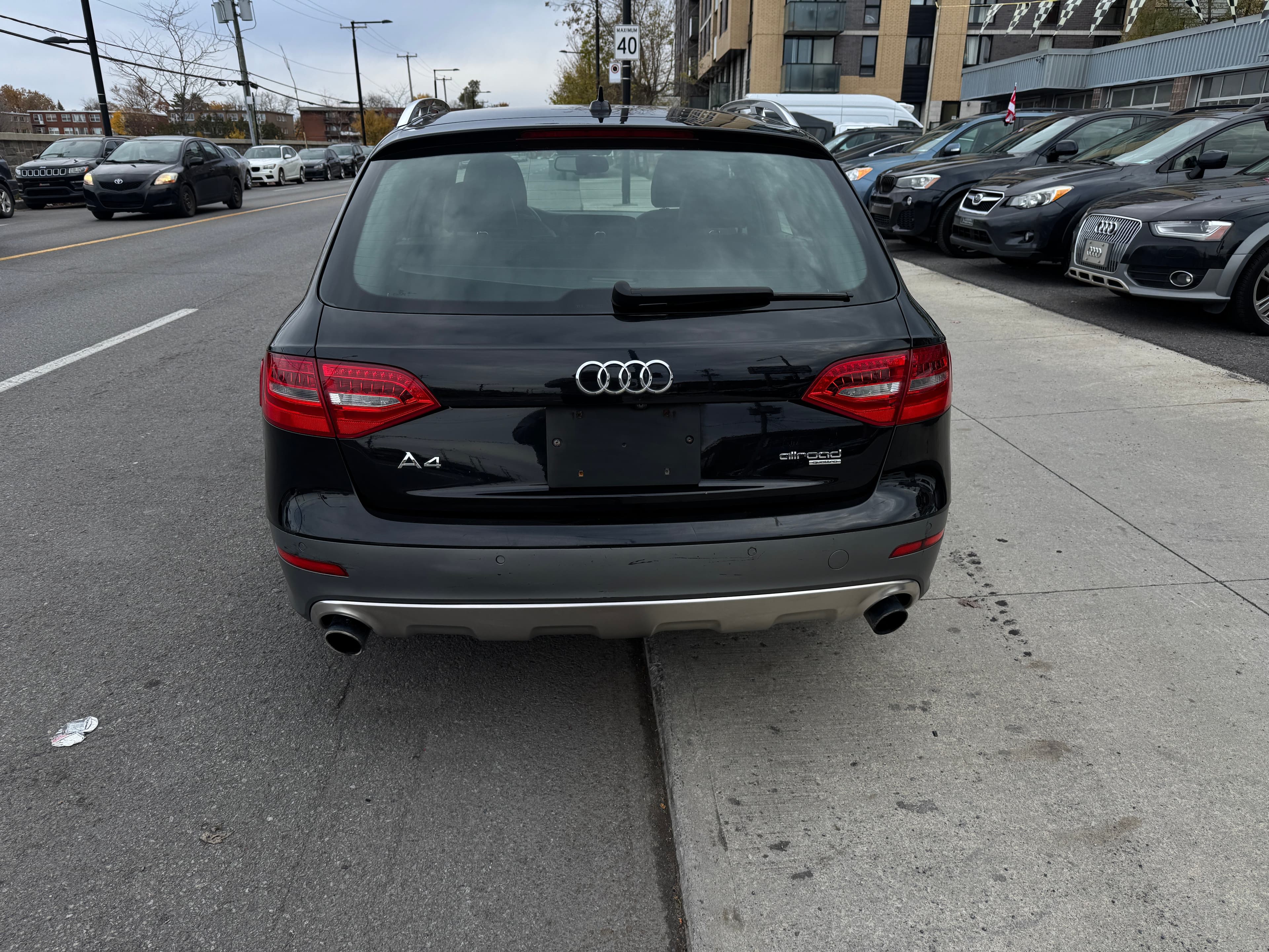 Audi A4 allroad 2.0 Technik 2014https://dealercdn.adws.ca/912/1223/1764087817223-599293873.jpg