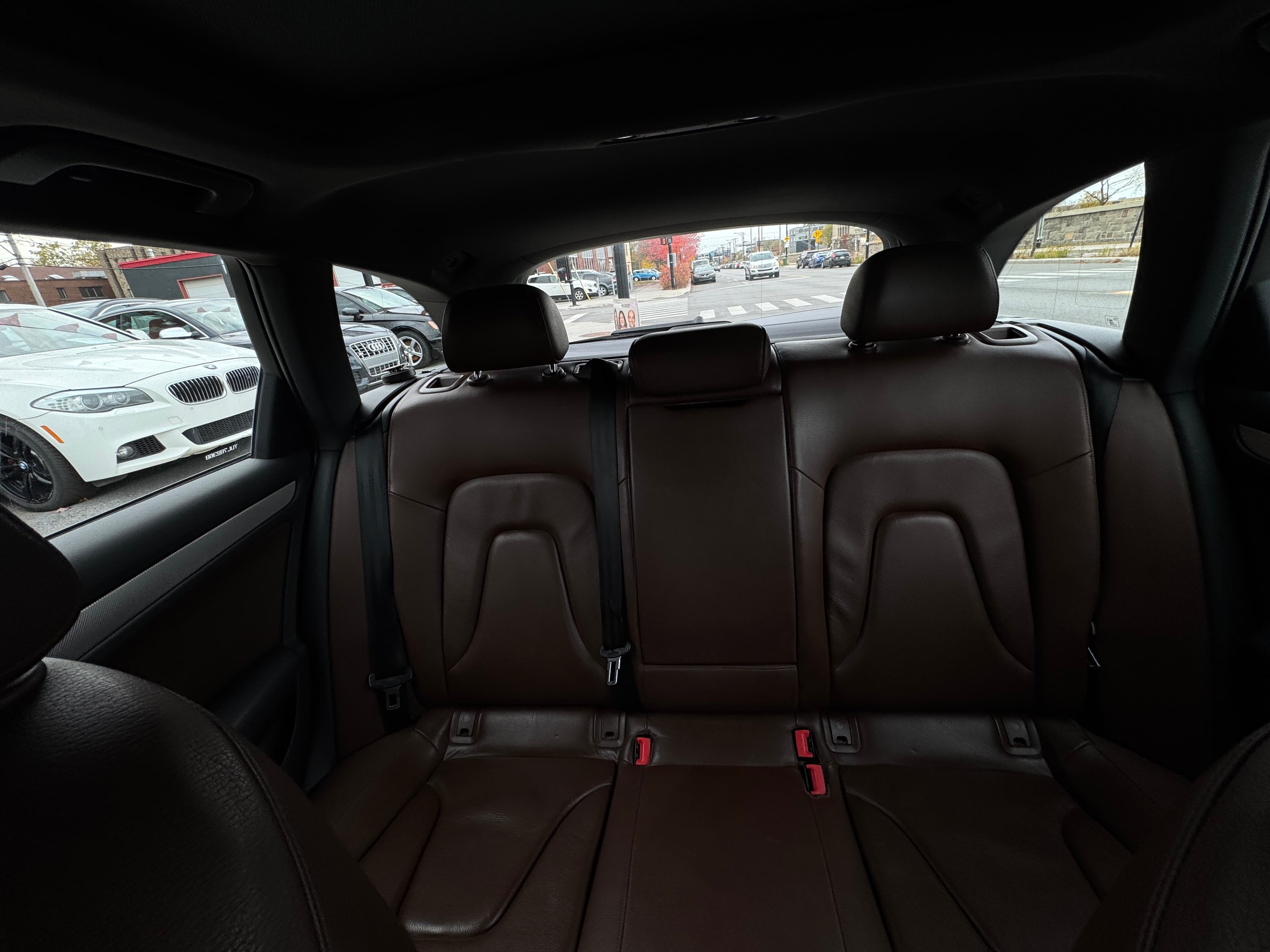 Audi A4 allroad 2.0 Technik 2014https://dealercdn.adws.ca/912/1223/1764087824169-492141049.jpg