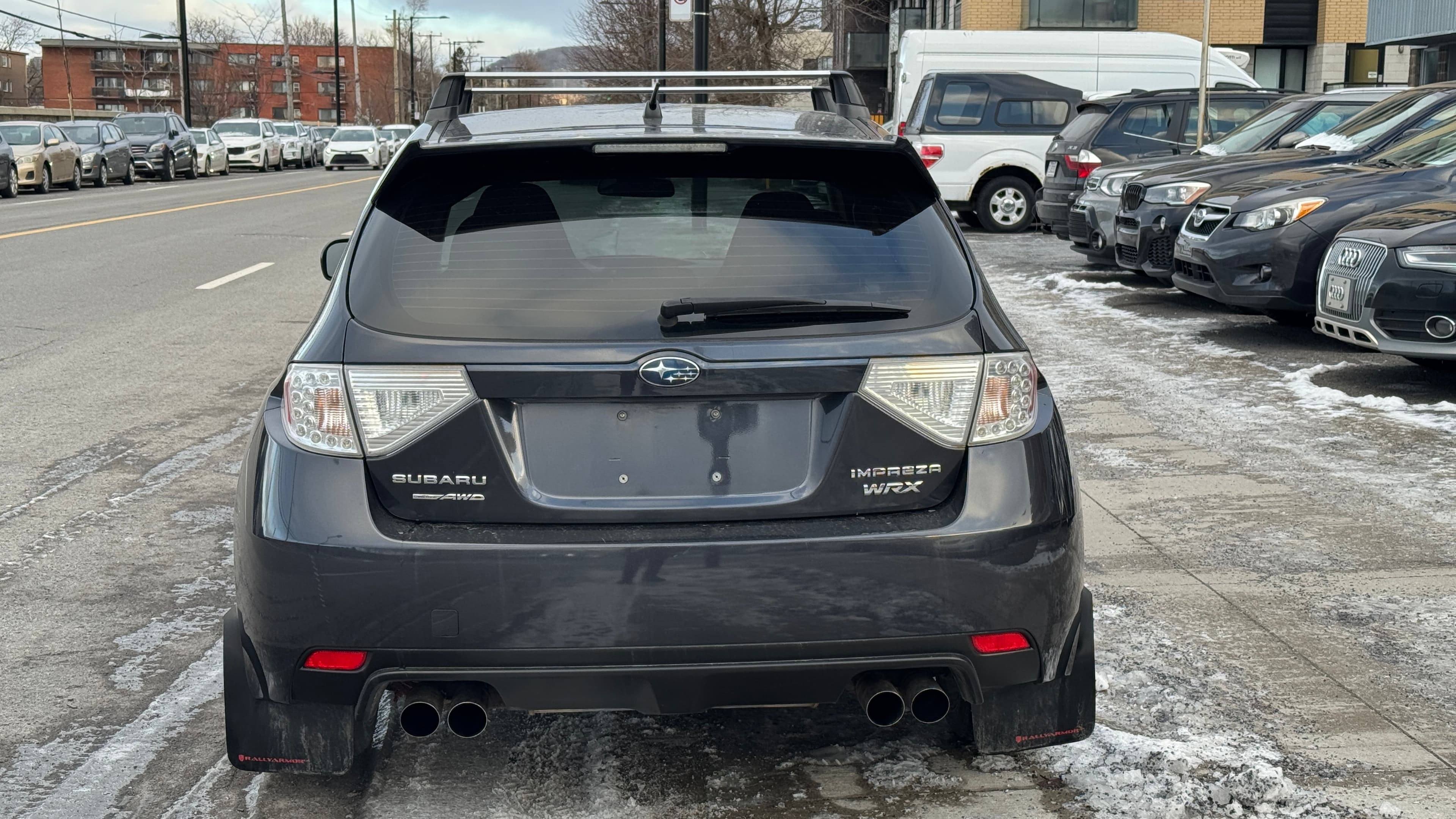 Subaru Impreza WRX  2013https://dealercdn.adws.ca/912/6/1764701632383-675682647.jpg