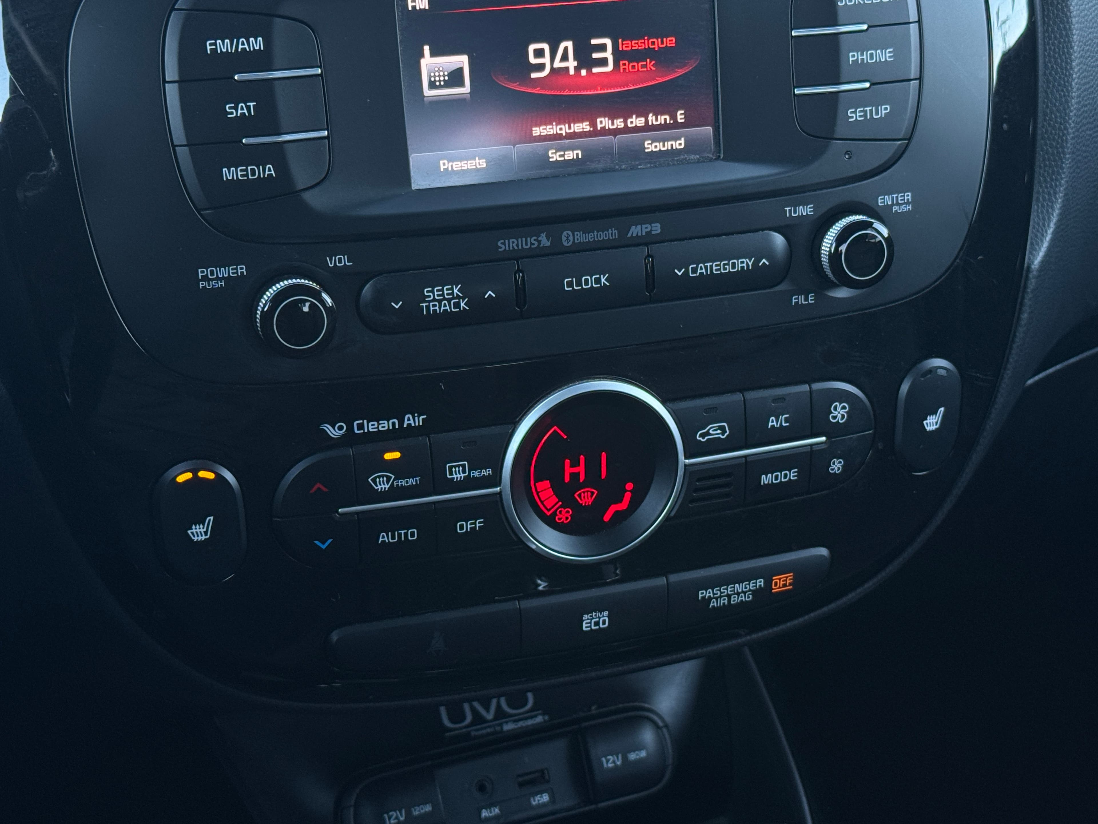 Kia Soul ! 2015https://dealercdn.adws.ca/912/7/1764951035933-918269279.jpg