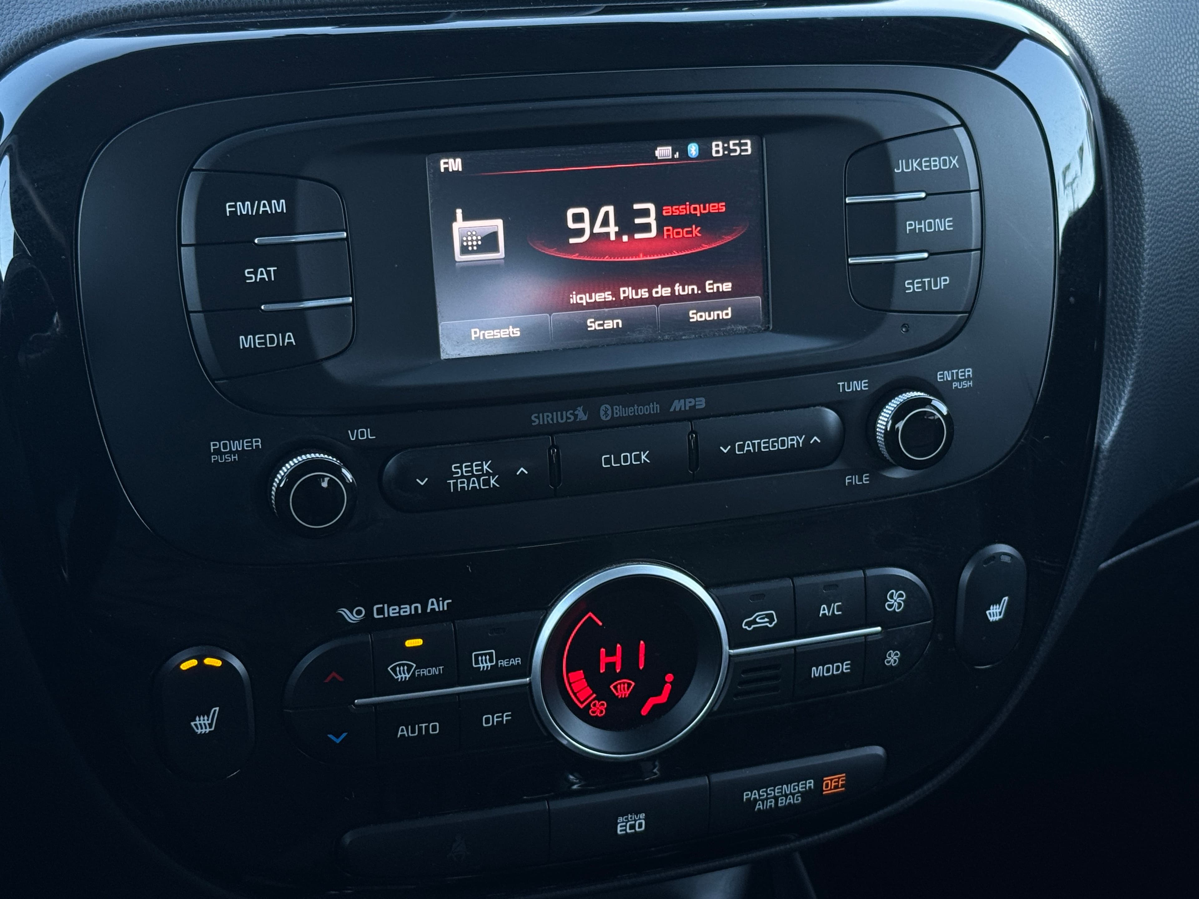 Kia Soul ! 2015https://dealercdn.adws.ca/912/7/1764951036310-473967921.jpg