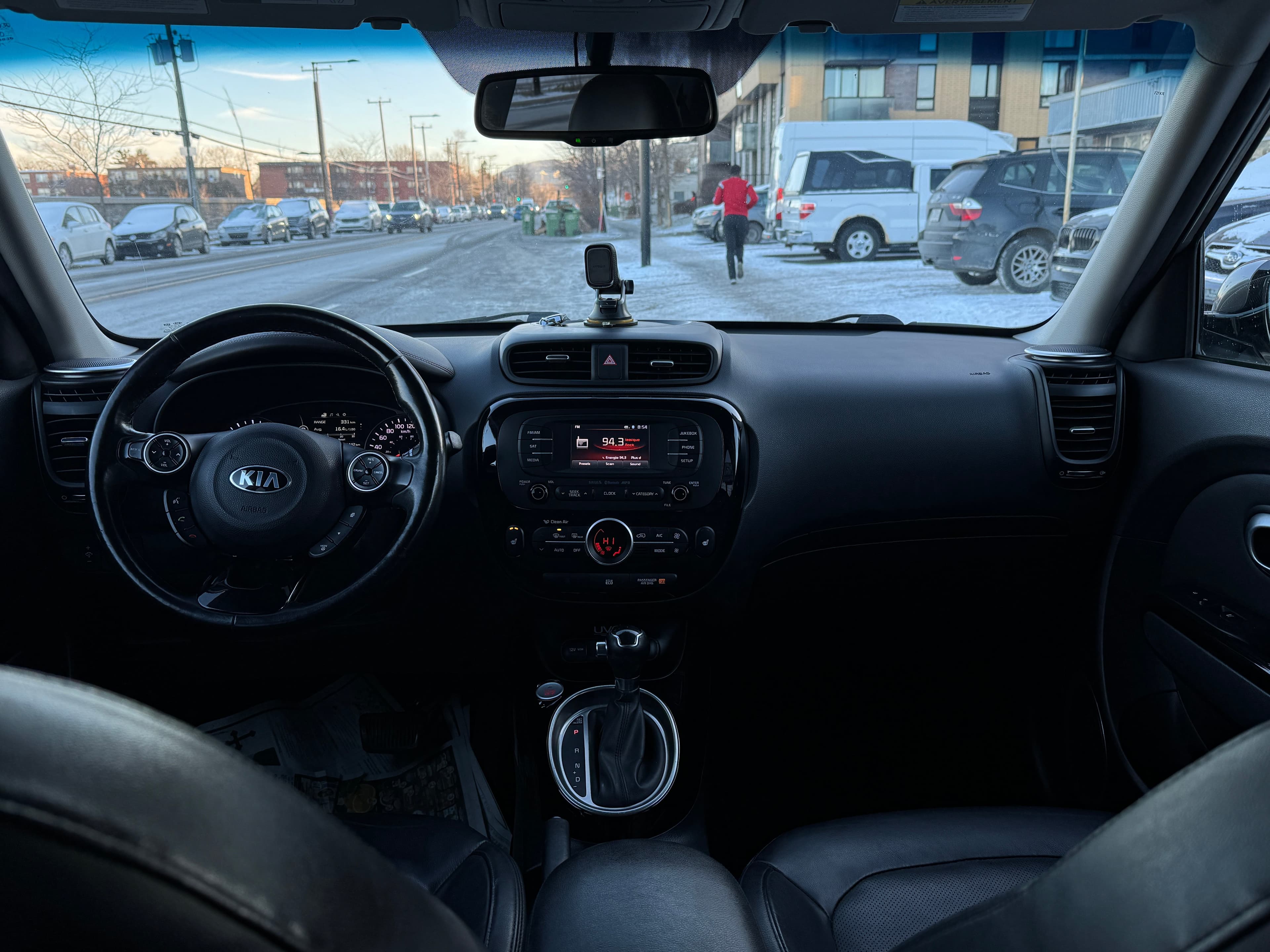 Kia Soul ! 2015https://dealercdn.adws.ca/912/7/1764951037768-982870858.jpg