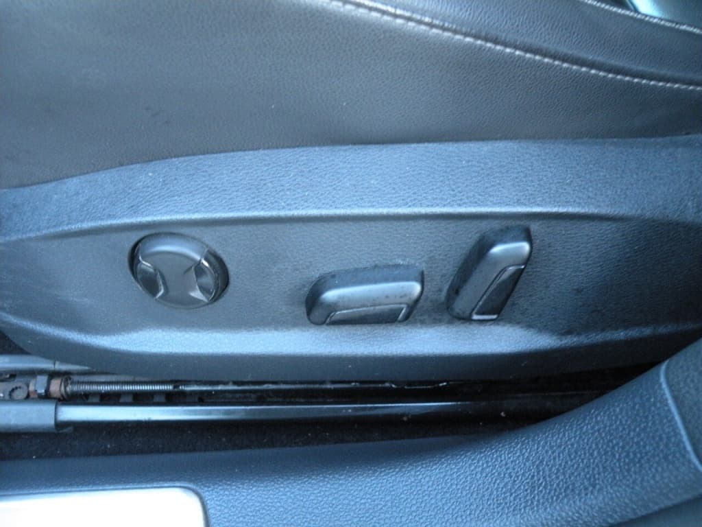 Volkswagen Golf  2016https://image.autousagee.ca/1024/4288275/67e7bec91e105.jpg