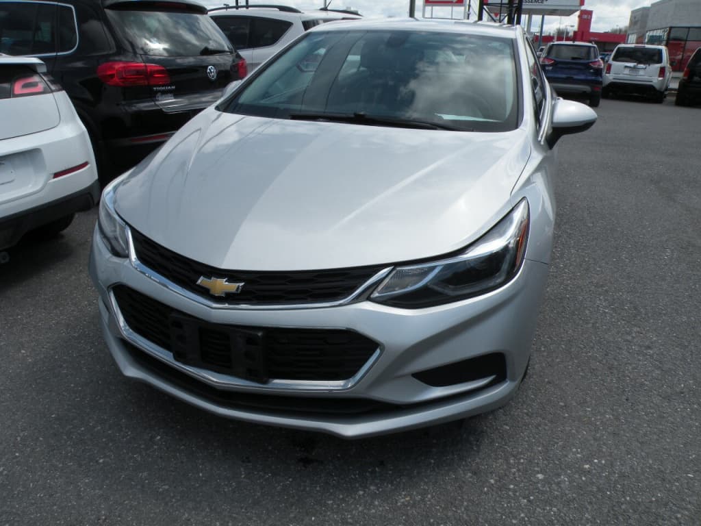 Chevrolet Cruze LT 2017https://image.autousagee.ca/1024/4373758/66a2187331bb4.jpg