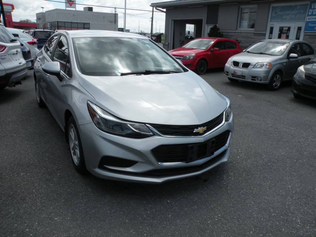 Chevrolet Cruze LT 2017https://image.autousagee.ca/1024/4373758/66a21879a5c51.jpg