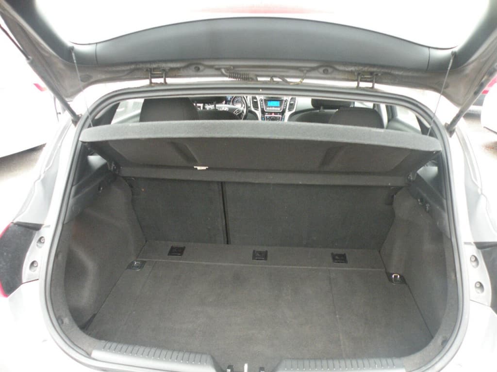 Hyundai Elantra GT GLS 2013https://image.autousagee.ca/1024/4558088/675966d738bcf.jpg