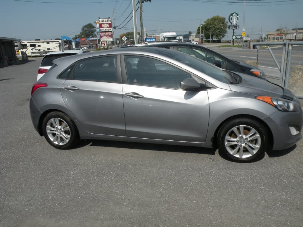 Hyundai Elantra GT GLS 2013https://image.autousagee.ca/1024/4558088/675967a8e145e.jpg