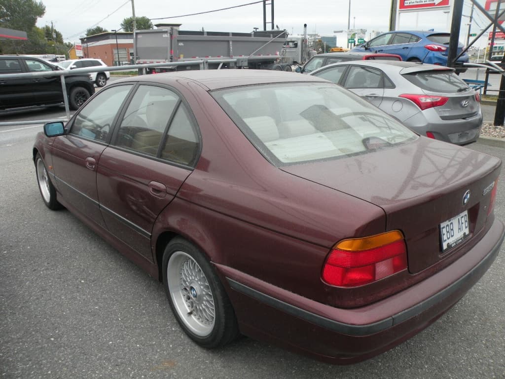 BMW Serie 5  1999https://image.autousagee.ca/1024/4565266/66f5263897d43.jpg