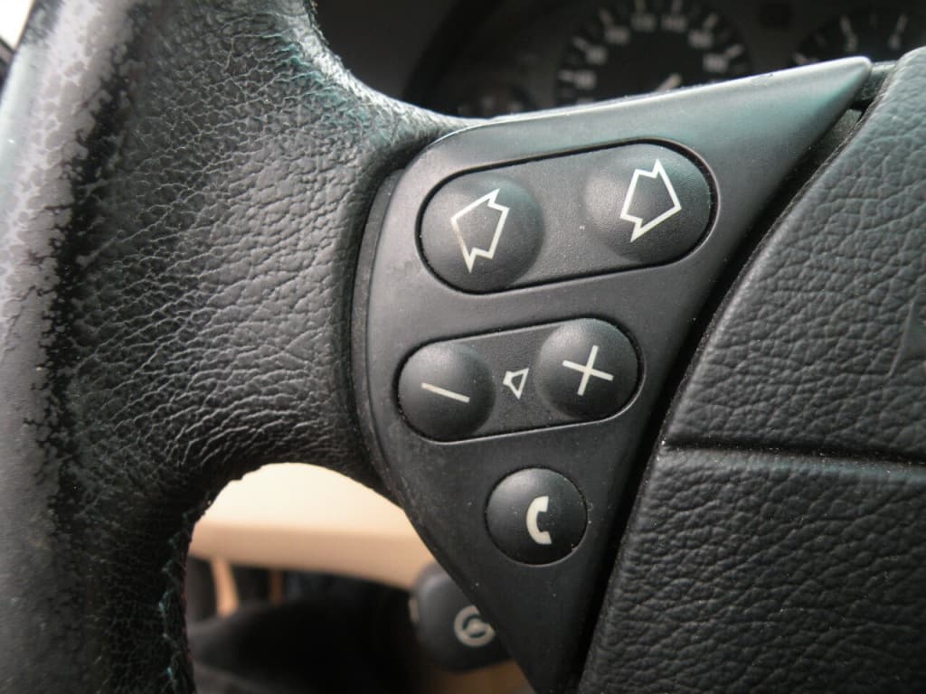 BMW Serie 5  1999https://image.autousagee.ca/1024/4565266/66f5263ab30ec.jpg