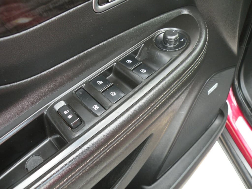 Buick Encore  2014https://image.autousagee.ca/1024/4572676/67d69566eec5d.jpg