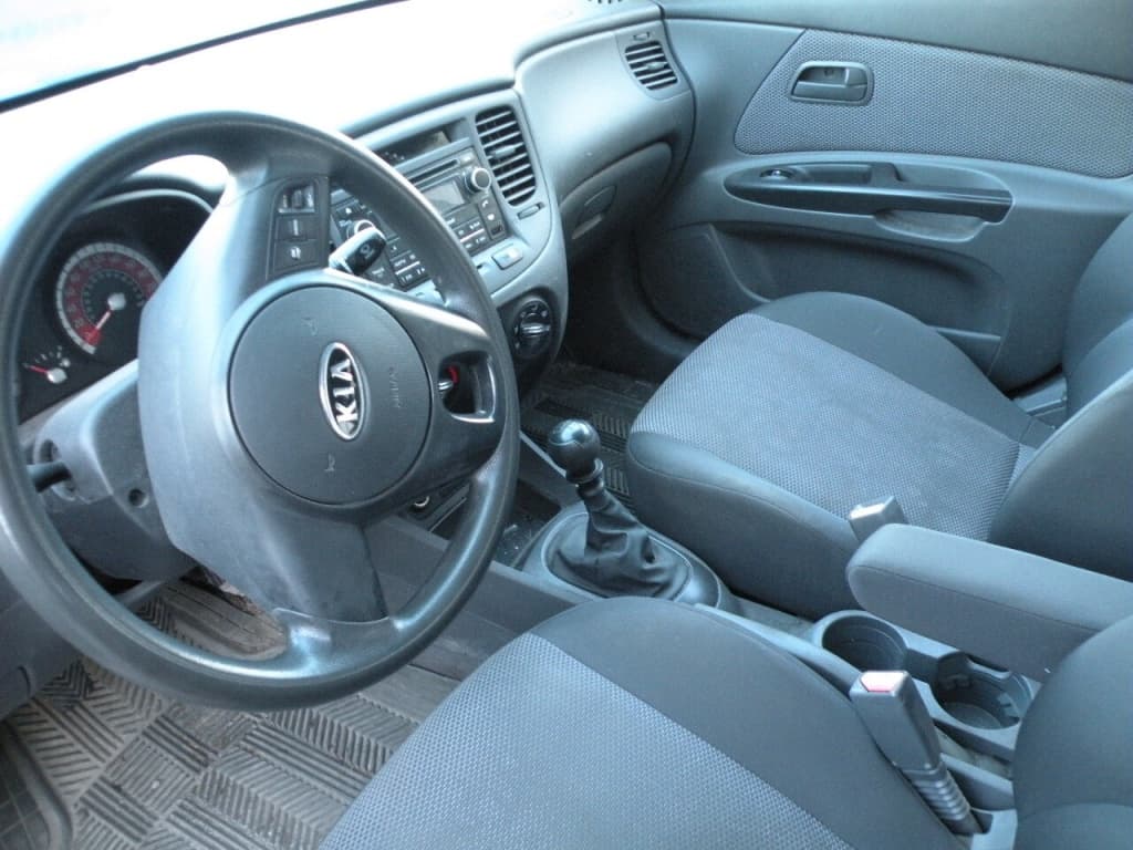 KIA Rio  2011https://image.autousagee.ca/1024/4628869/6746f2990af27.jpg