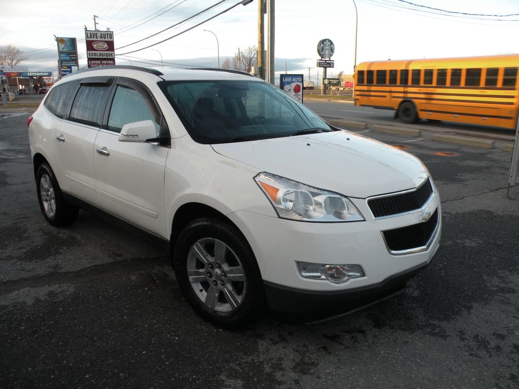 Chevrolet Traverse 2LT 2011