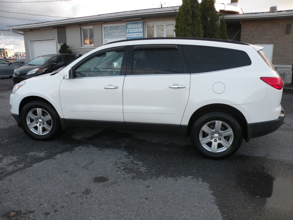 Chevrolet Traverse 2LT 2011https://image.autousagee.ca/1024/4630424/6748442357c25.jpg