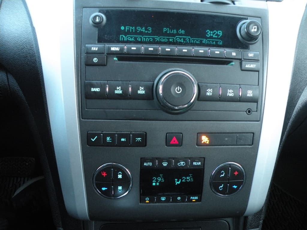 Chevrolet Traverse 2LT 2011https://image.autousagee.ca/1024/4630424/6748449faae2b.jpg