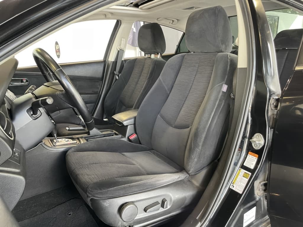Mazda Mazda6 GS 2010https://image.autousagee.ca/1024/4870666/p1j4qgq03k1cft14obp2o1pvn1te0c.jpeg