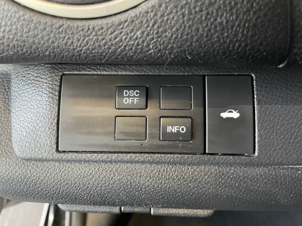 Mazda Mazda6 GS 2010https://image.autousagee.ca/1024/4870666/p1j4qgq03ktdd14ce1sen17cm1p0hi.jpeg