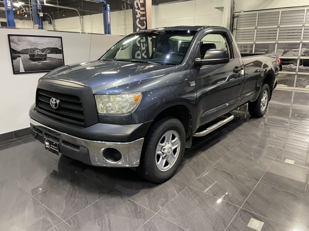Toyota Tundra DLX 2008