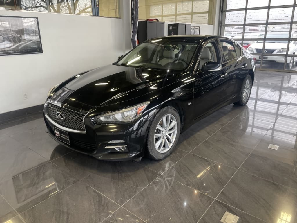 Infiniti Q50 2.0t 2016
