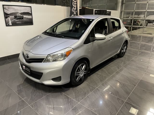 Toyota Yaris LE 2013