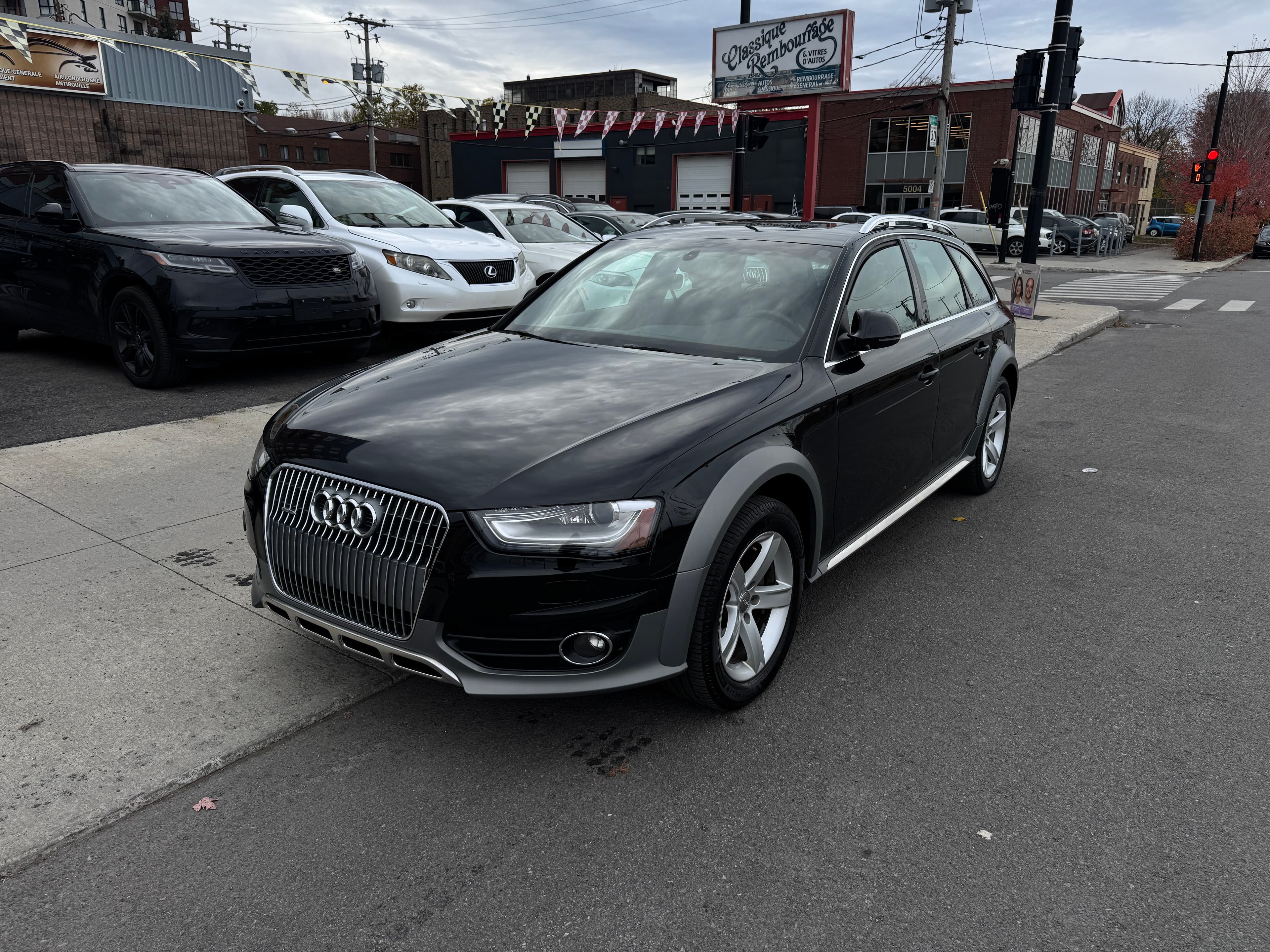 Audi A4 allroad 2.0 Technik 2014https://dealercdn.adws.ca/912/1223/1764087814532-967800953.jpg